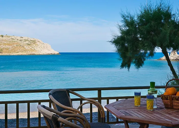 Дом отдыха House