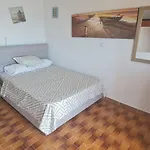 House 哈拉奇
